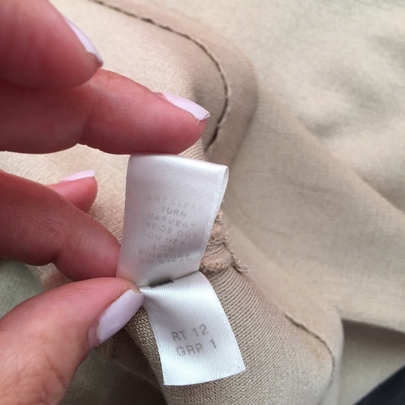 St. John Tan Sleeveless Knit Top Size Small - Picture 8 of 8